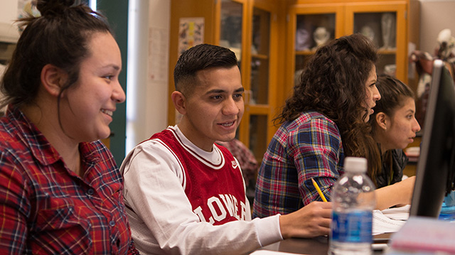 Students in zoology lab
