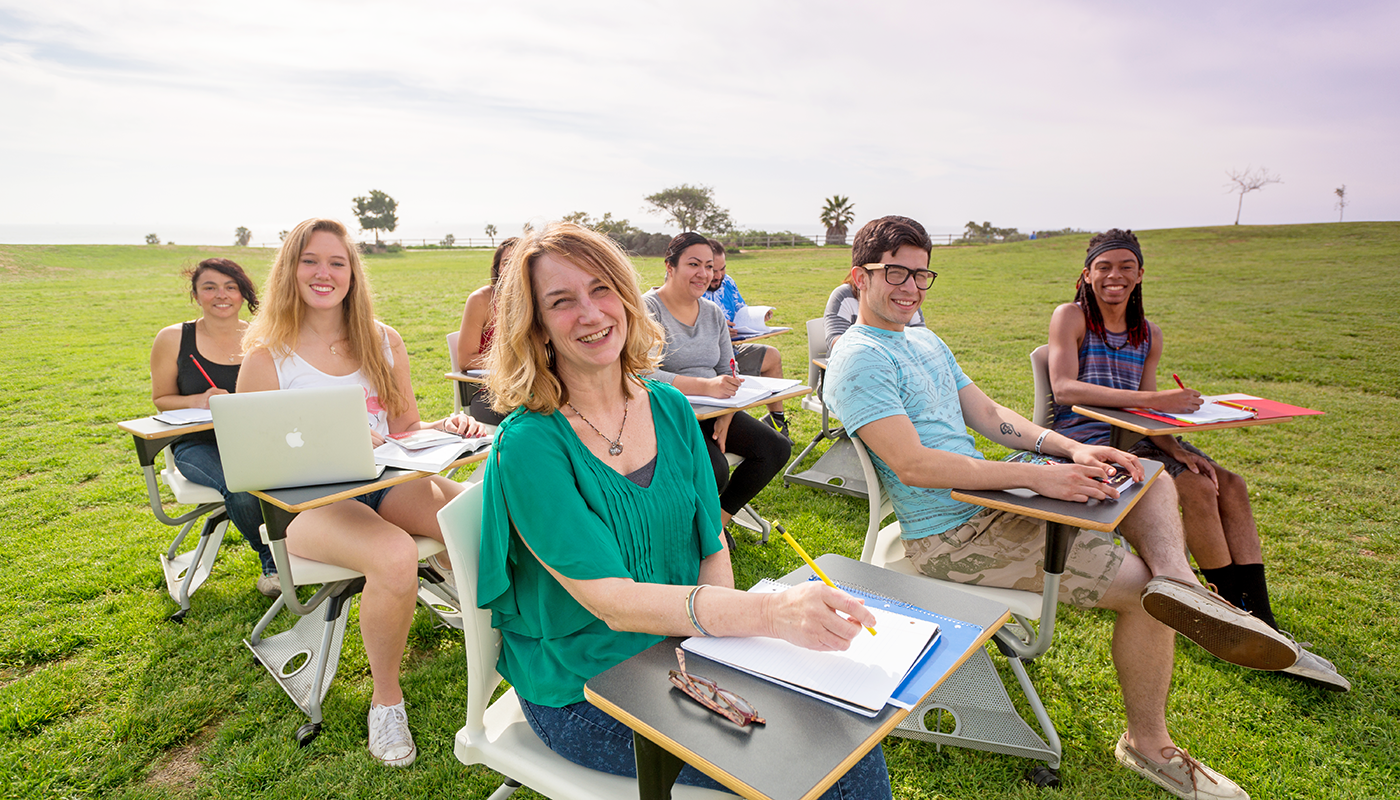 SBCC students on west campus.